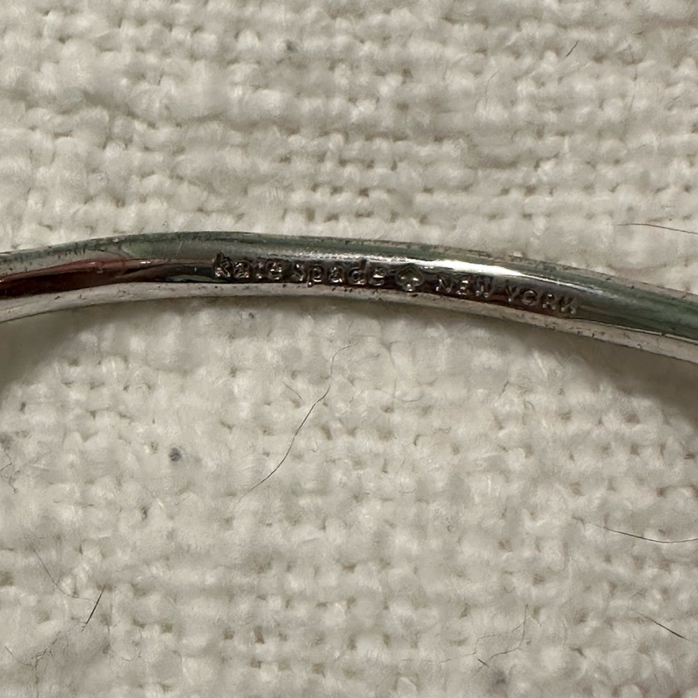 Kate Spade sailor’s knot hinge bracelet - Picture 3 of 5